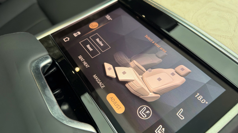 Land Rover Range Rover 4.4 P615 V8 SV 4dr Auto Petrol Estate